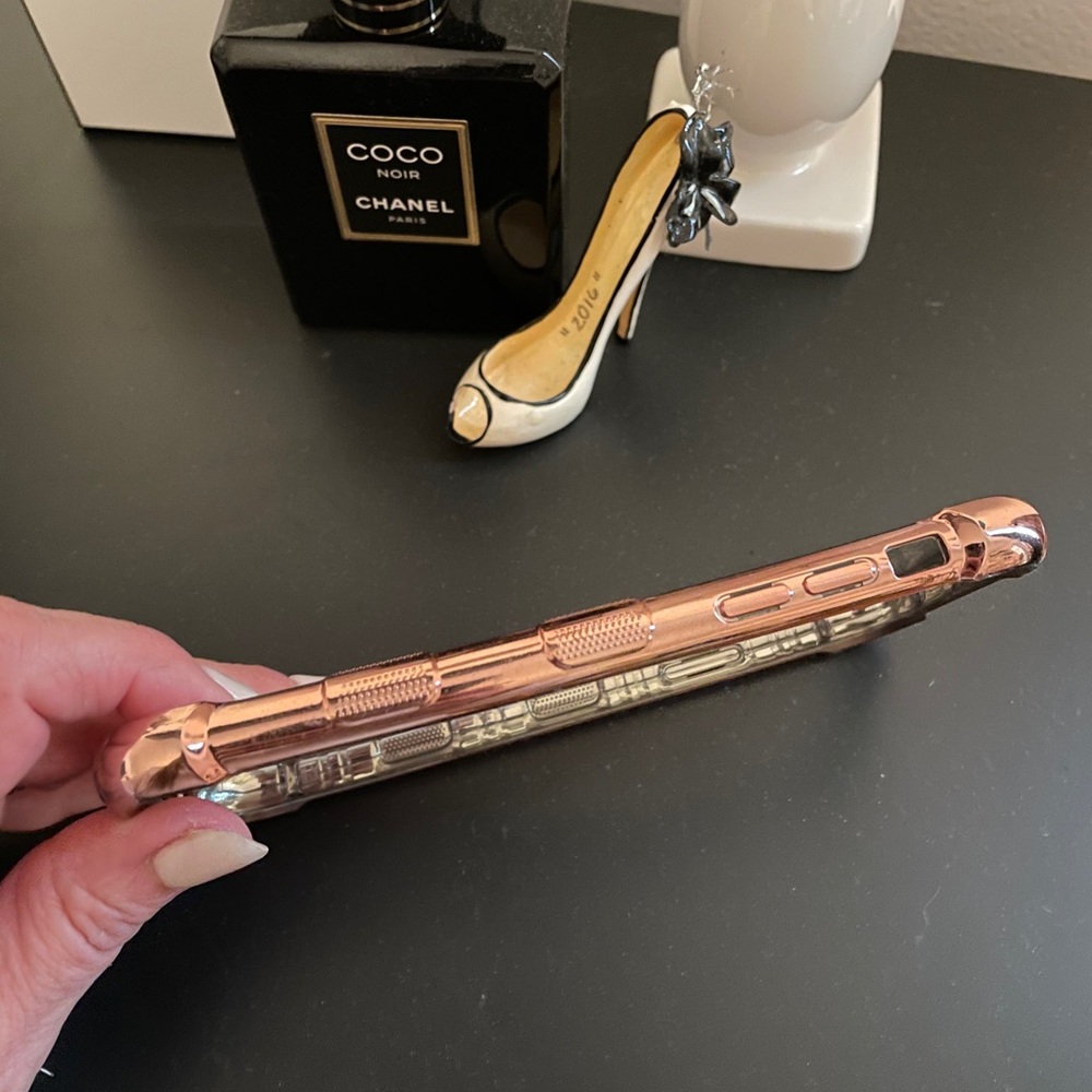 iPhone case - Picture 2 of 3
